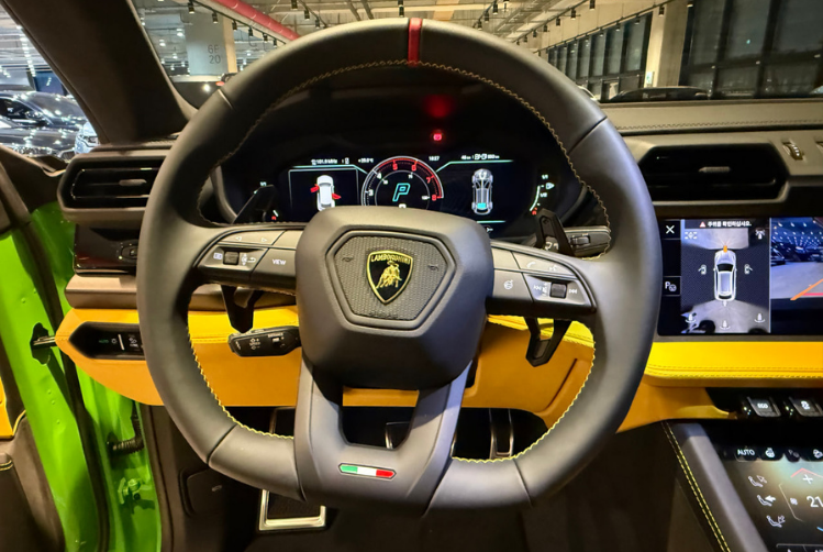 Lamborghini Urus الصورة 5